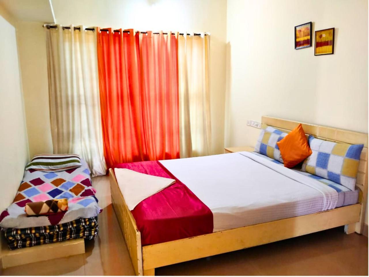 Golden Magnolia Homestay Bangalore Extérieur photo