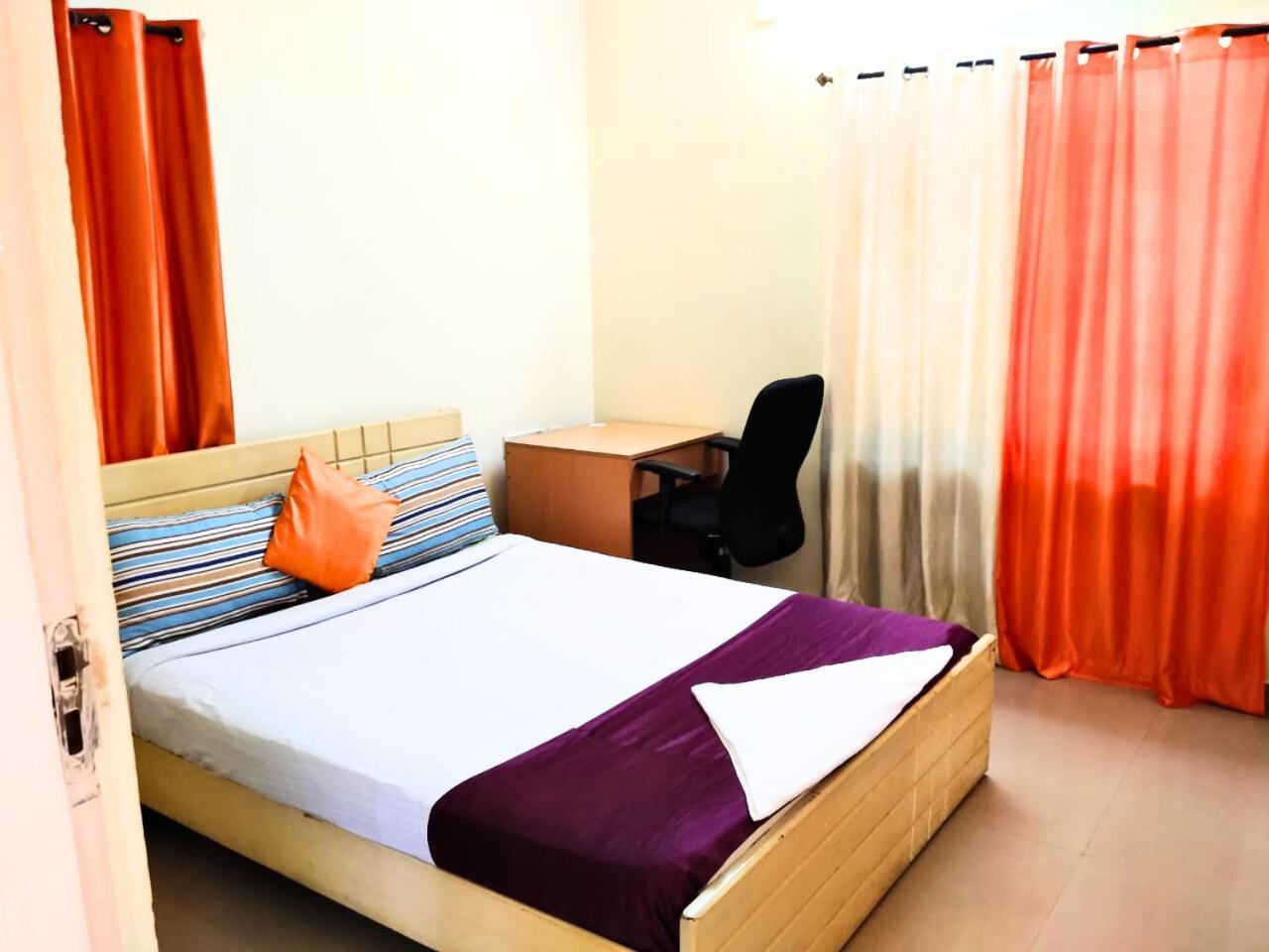 Golden Magnolia Homestay Bangalore Extérieur photo