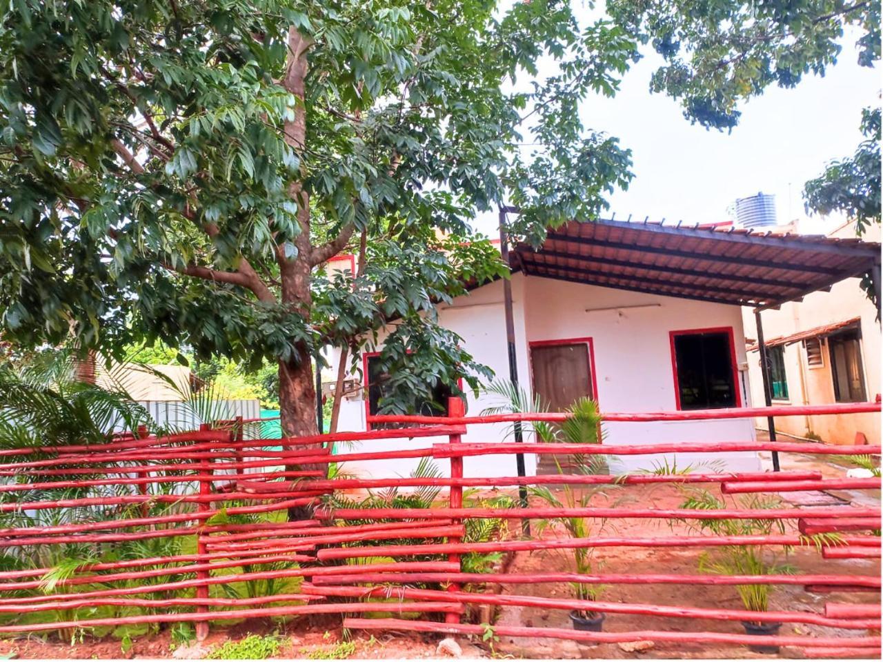Golden Magnolia Homestay Bangalore Extérieur photo
